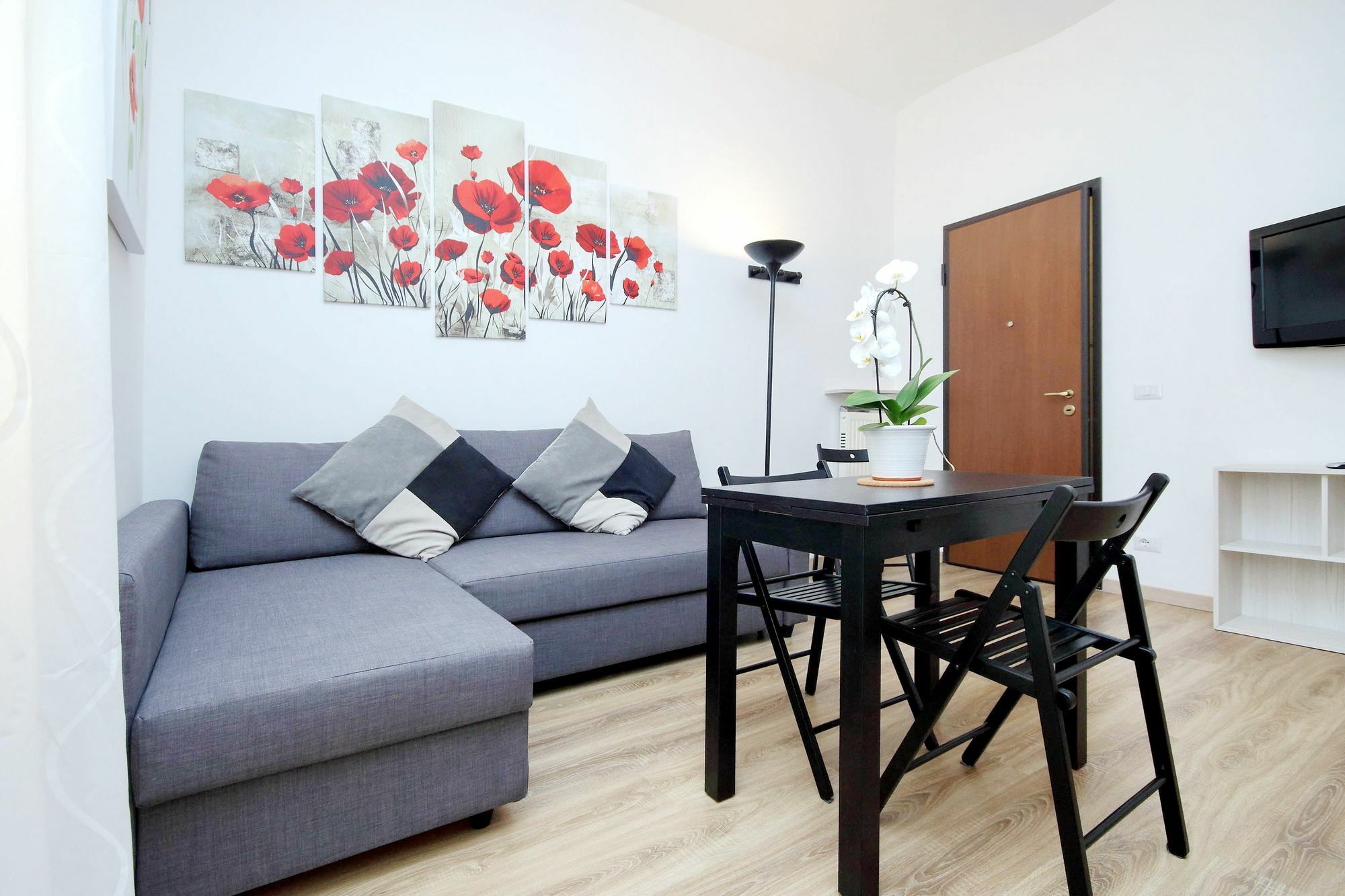 Holiday Rental San Lorenzo District Рим Экстерьер фото